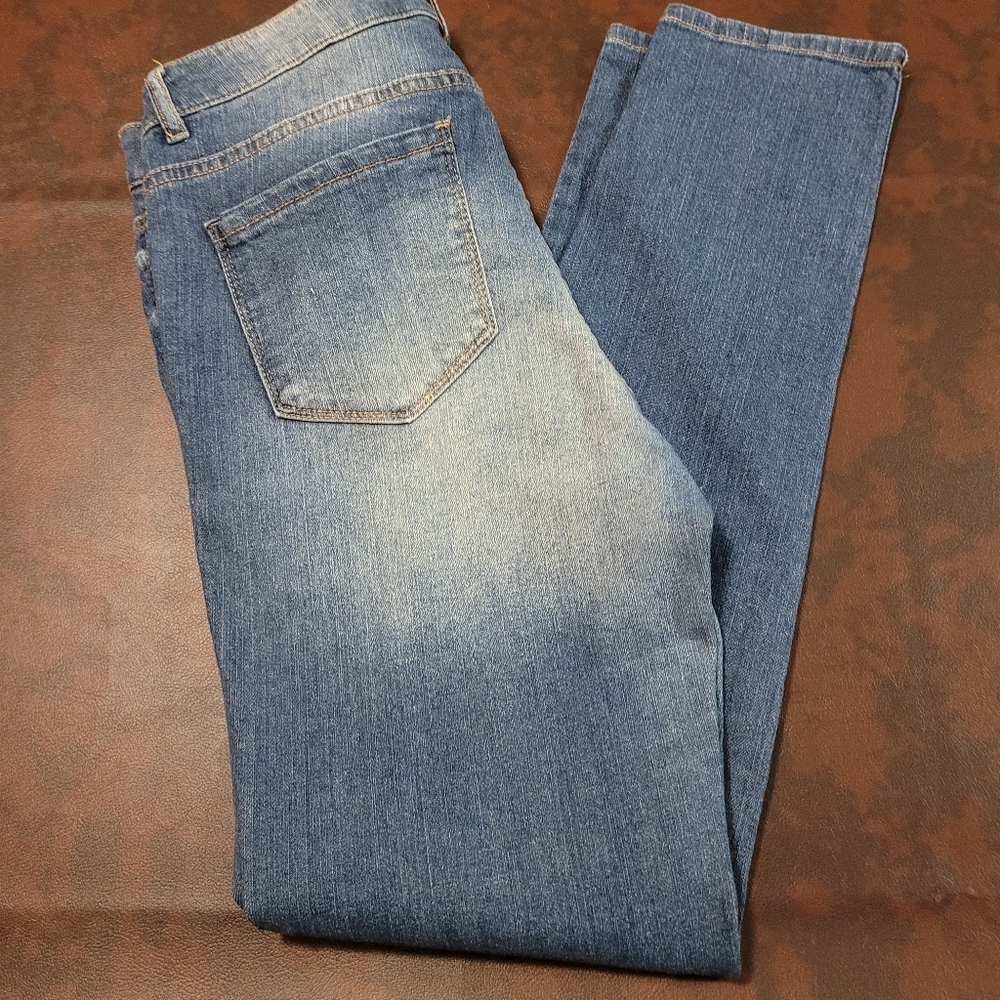 Jeans - Picture 2 of 3